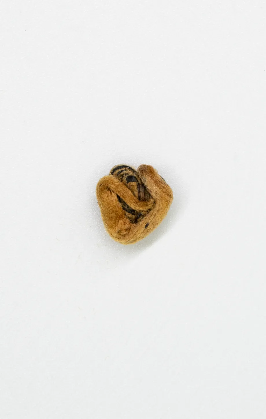 Diān Hóng Jīn Luó